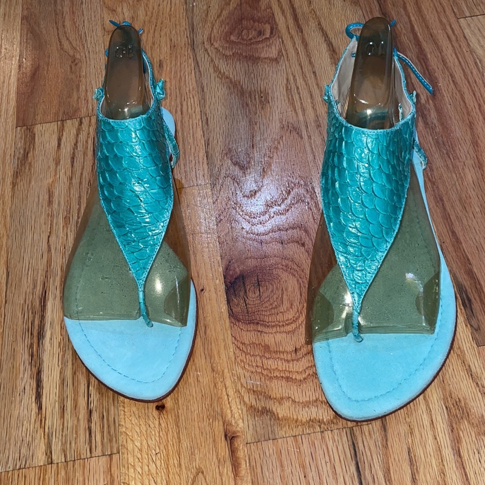 NEW CANDELA NYC Boho scalloped Turquoise mermaid scales leather thong sandal 10 - Picture 10 of 12